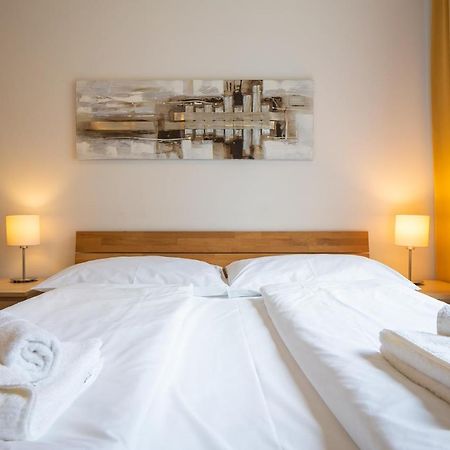 Central Living - Stephansdom Apartments Виена Екстериор снимка