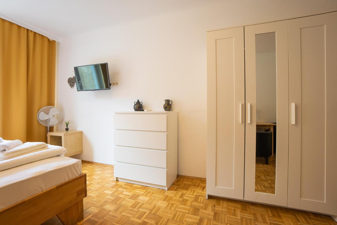Central Living - Stephansdom Apartments Виена Екстериор снимка