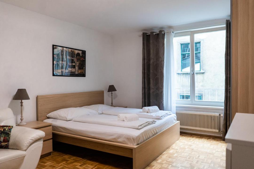 Central Living - Stephansdom Apartments Виена Стая снимка